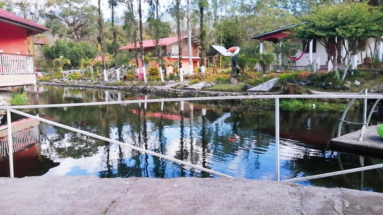 Cabañas Mountain River Lake Inn Nueva California Exterior foto